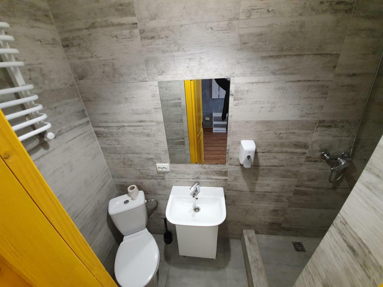 Апартаменты Loft 901 Ивано-Франковск Экстерьер фото